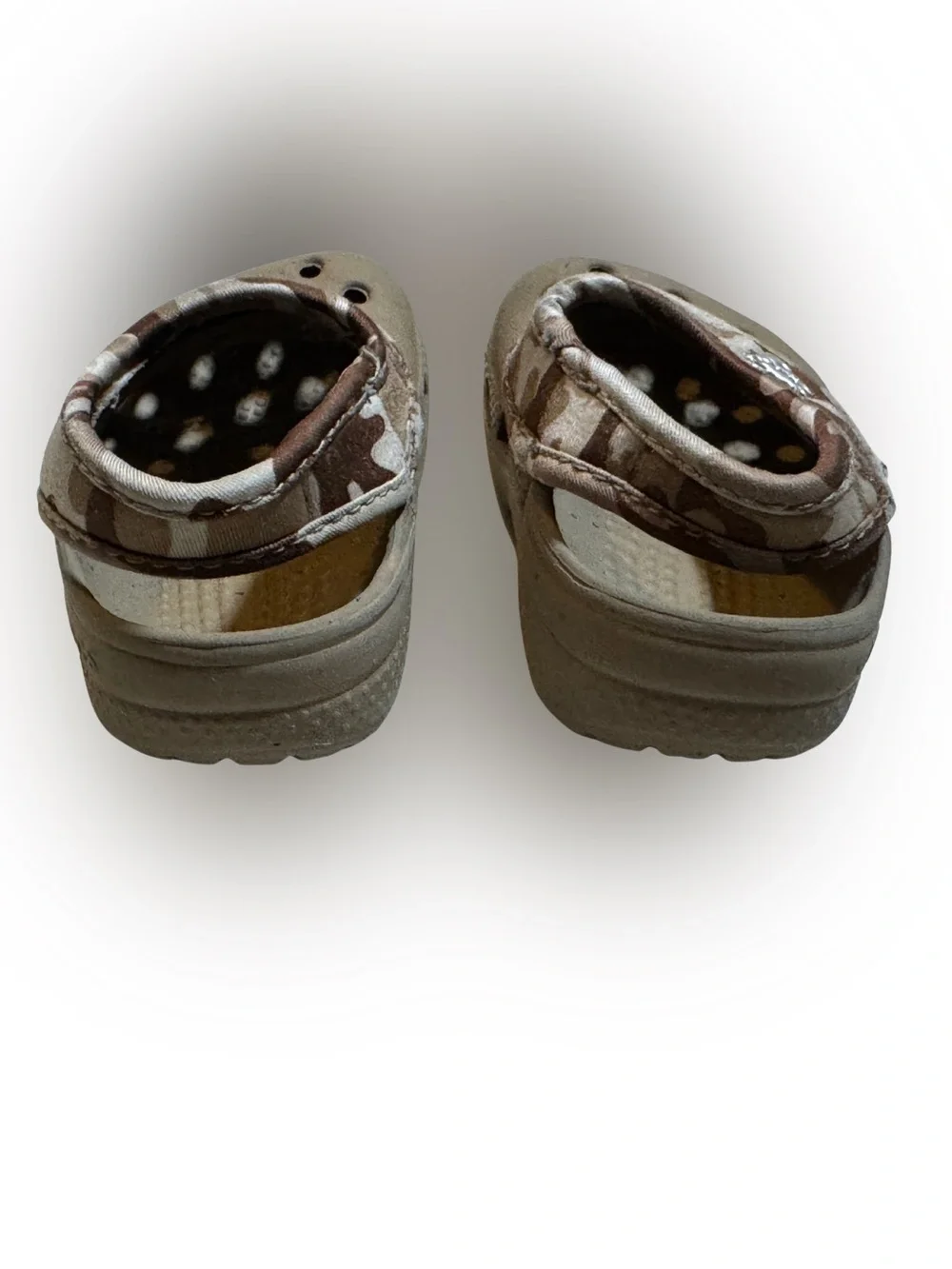 Crocs Classic Cayman Camo Fabric Heel Strap Toddler 4 5‎ Clogs Khaki Tan Kids